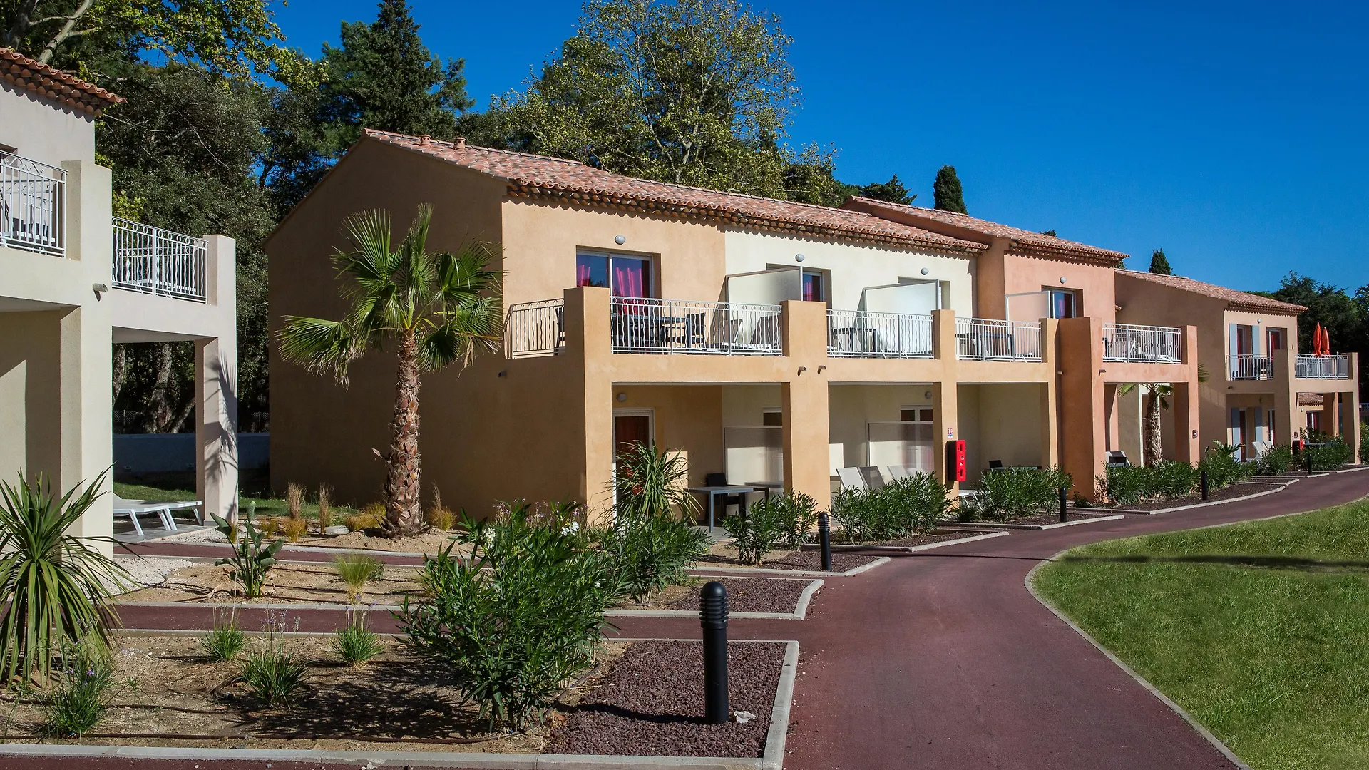 **** Aparthotel Sowell Residences Les Perles Du Golfe De Saint-Tropez Grimaud France