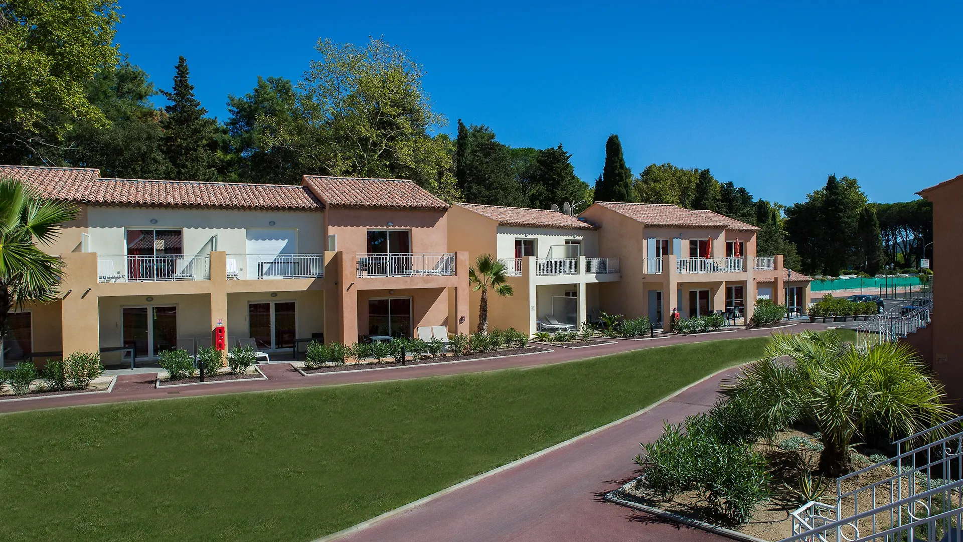 Sowell Residences Les Perles Du Golfe De Saint-Tropez Grimaud 4*,